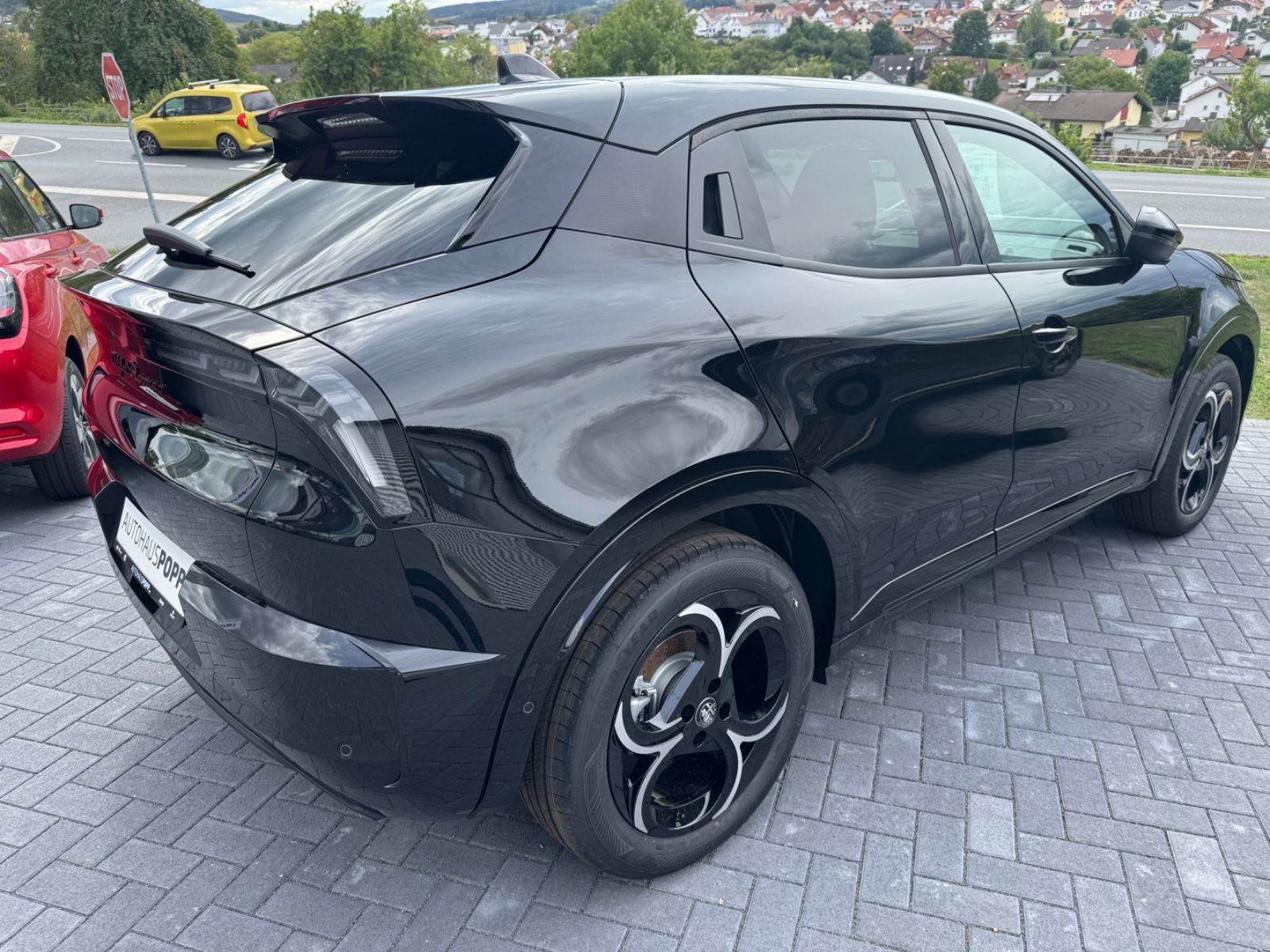 Alfa Romeo Junior TI Elettrica + Technologiepaket imagem 3