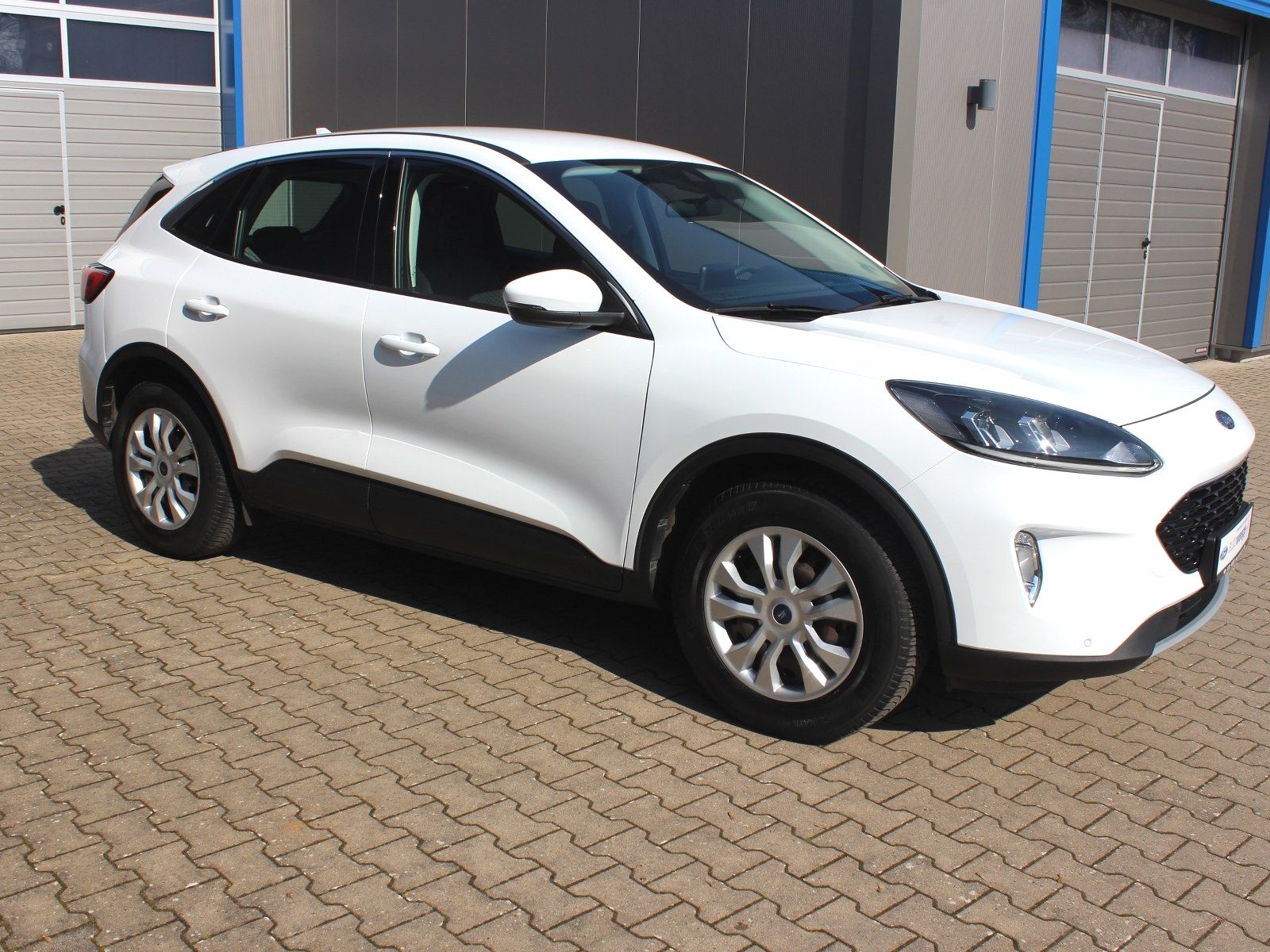 Fahrzeugabbildung Ford Kuga Cool & Connect 1,5 EcoBoost