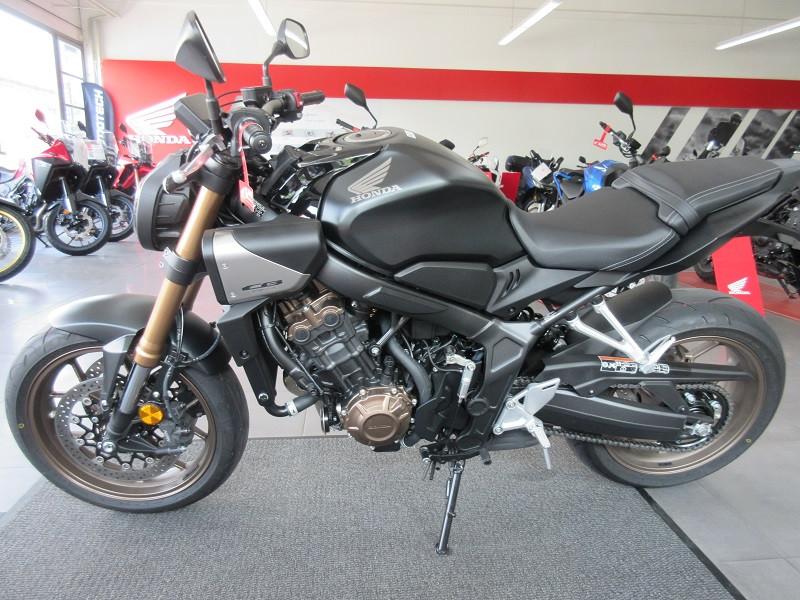 Honda CB650R E-Clutch Vorführfahrzeug 2025