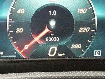 Mercedes CLA 180 Shooting Brake - 9