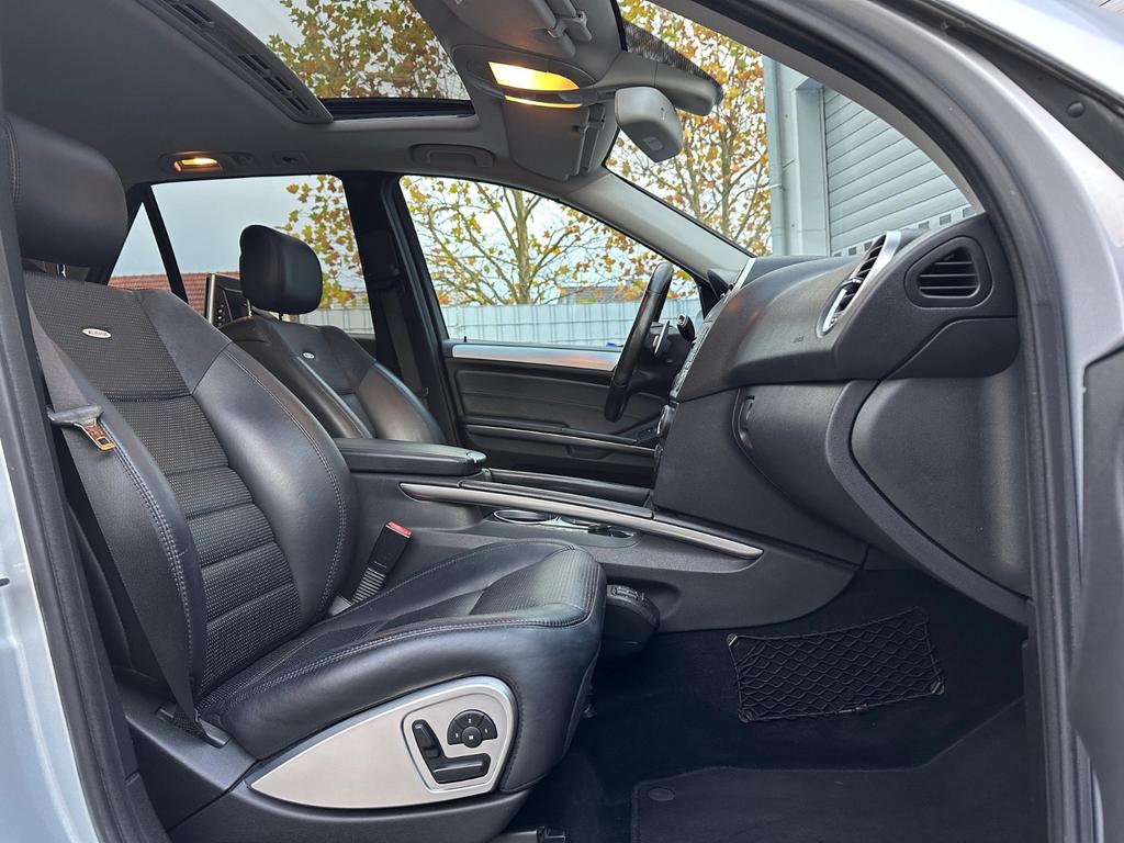 Mercedes-Benz ML 63 AMG