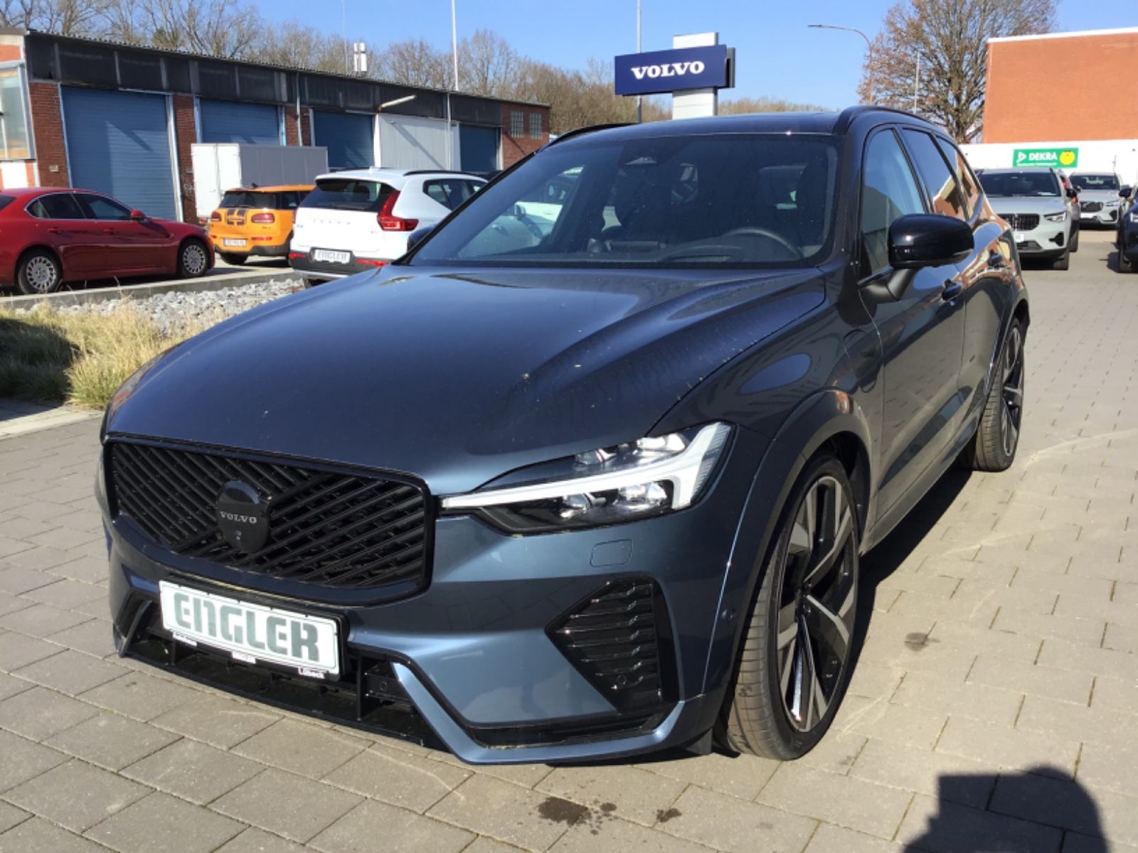 Volvo XC60 Ultra Black Edition Recharge Plug-In Hybrid