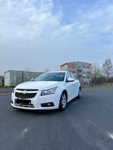 Chevrolet Cruze 1.6 Benziner - Chevrolet Cruze: Limousine, 1.6