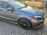 Mercedes-Benz A 200Standheizung TÜVneu - Mercedes-Benz A 200 mit Diesel-Antrieb: Automatik