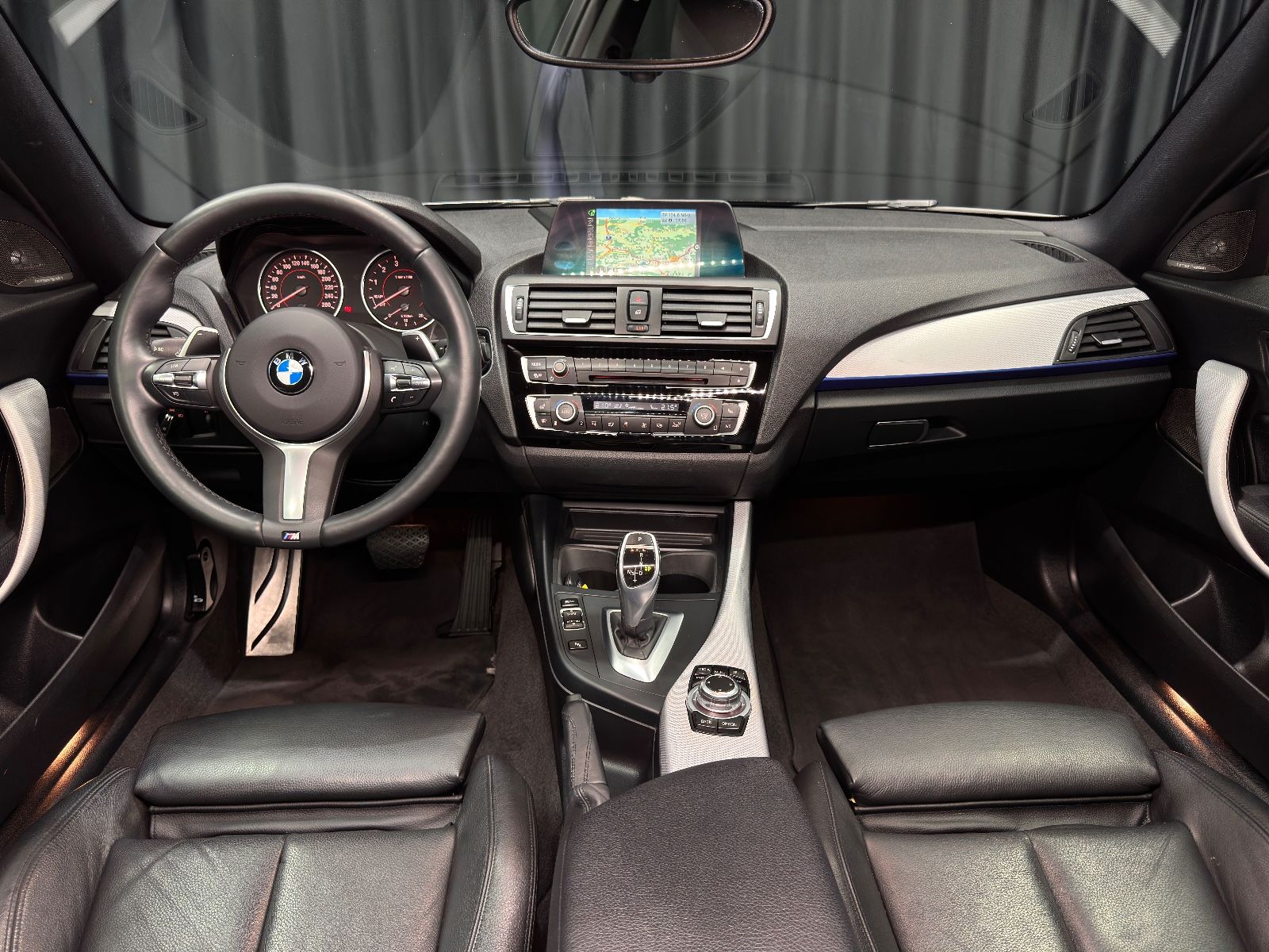 Fahrzeugabbildung BMW M240i Coupe xDrive|M-PERFORMANCE|1.HAND|