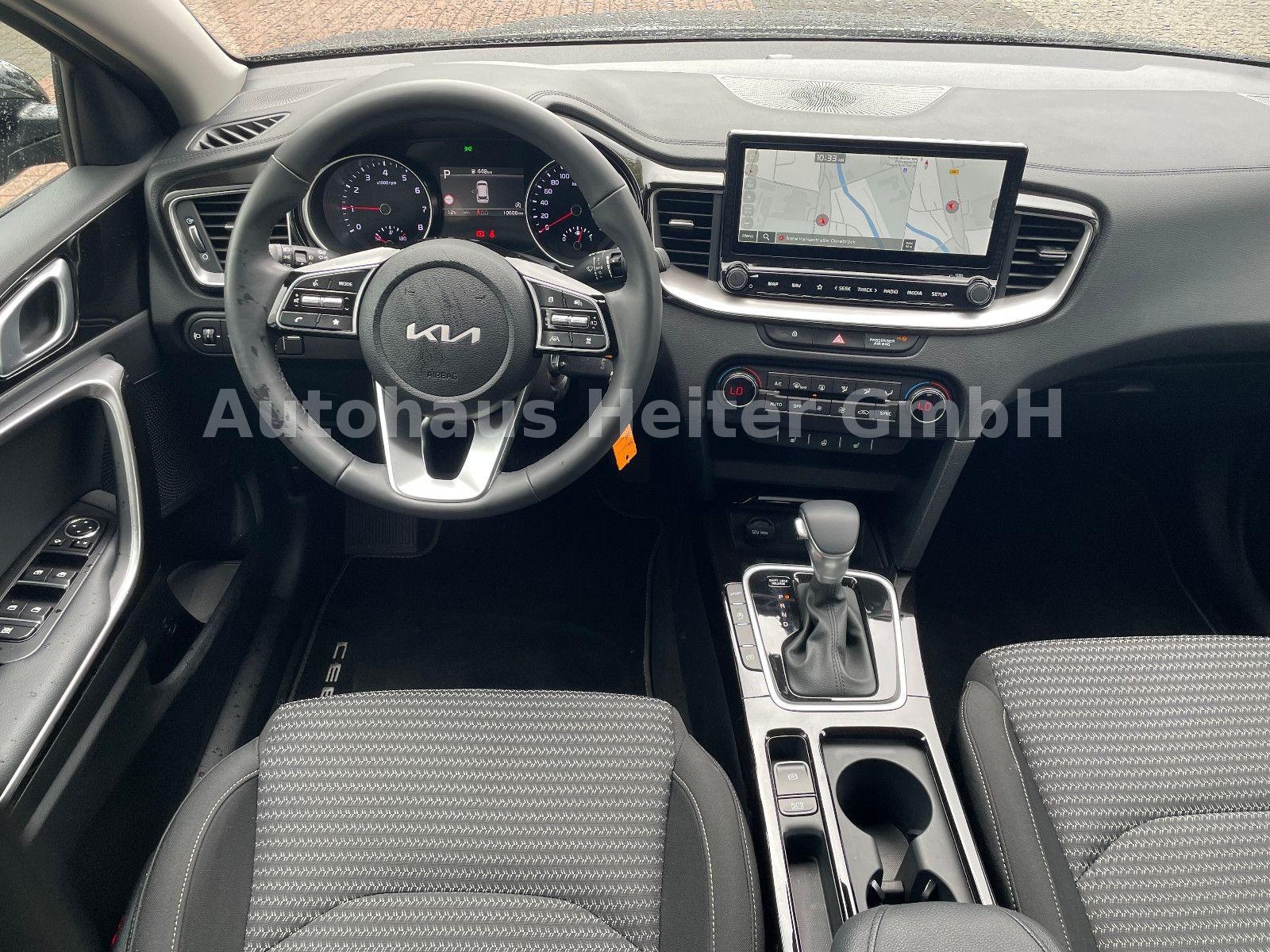 Kia Ceed SW 1.5 Spirit / 7.Gang+Kamera+JBL, миниатюра 14