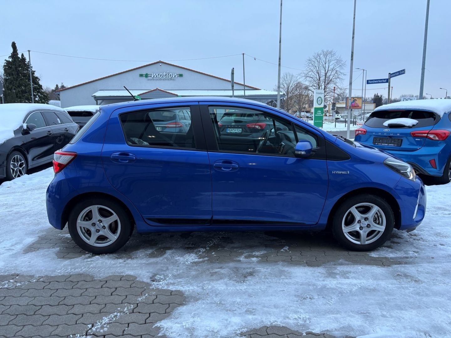 Fahrzeugabbildung Toyota Yaris Hybrid Comfort KLIMA PDC v/h