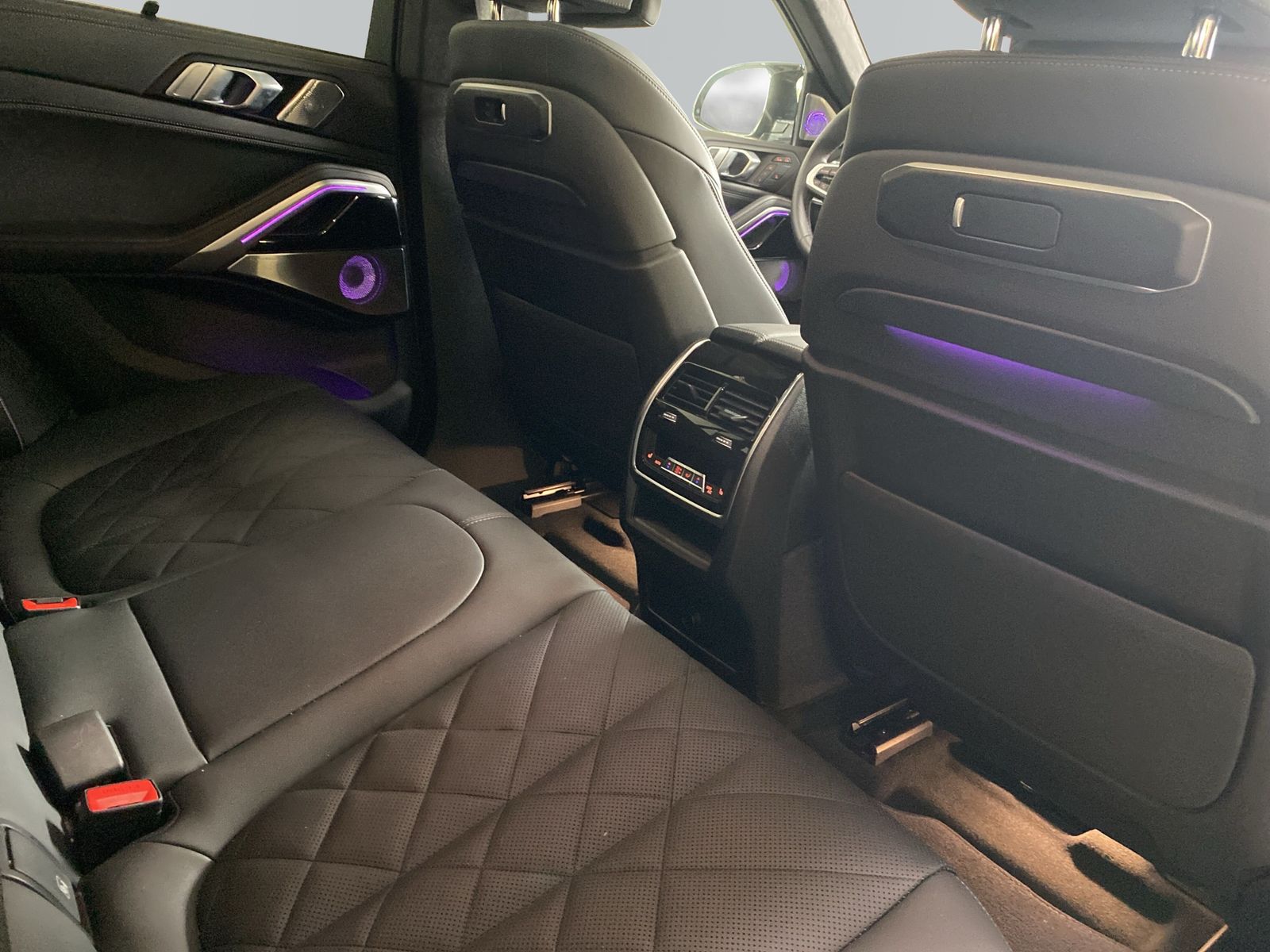 BMW X6 M60 - Bild 10