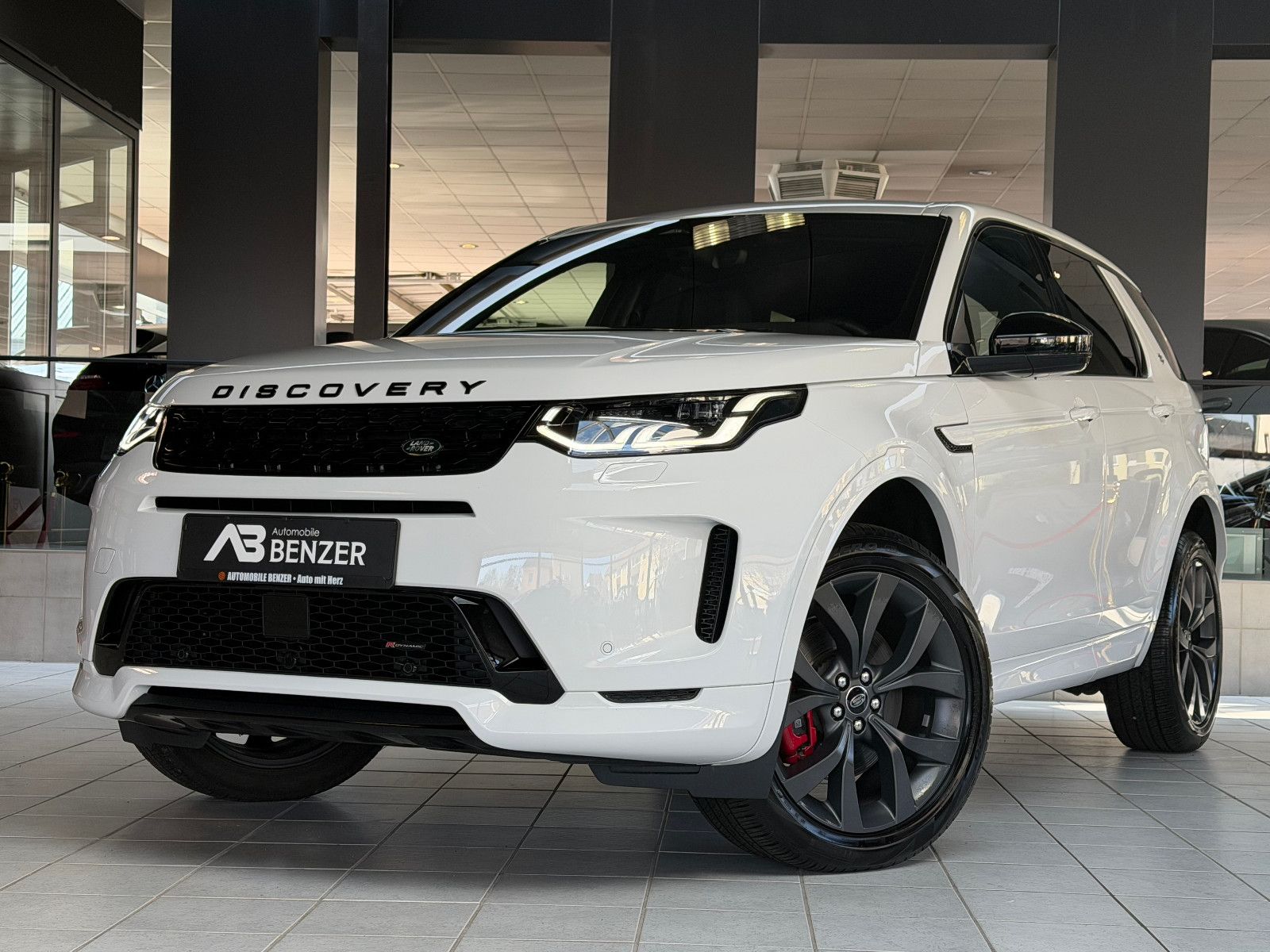 Fahrzeugabbildung Land Rover Discovery Sport R-Dynamic /MERIDIAN/CARPLAY/KAM