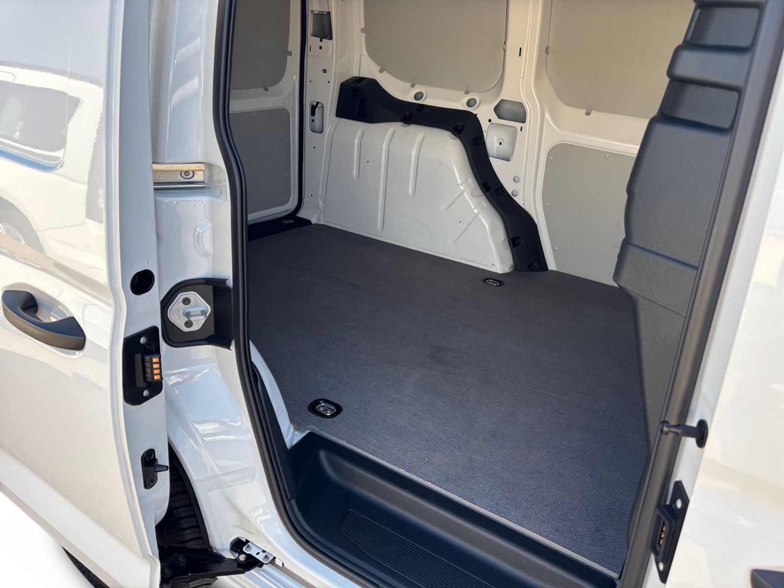 Volkswagen Caddy - Bild 11
