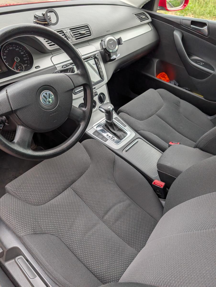 Volkswagen Passat 2009 — photo 8