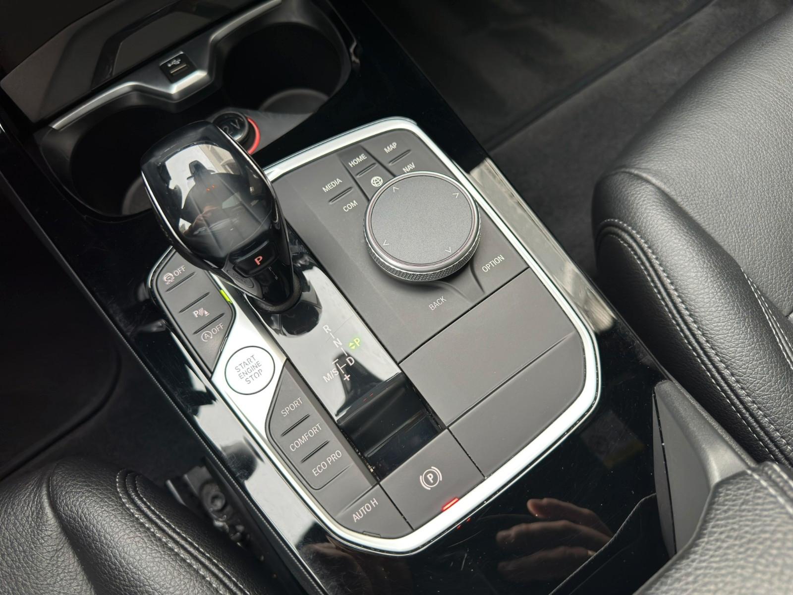 BMW 118 d Adv. AUT. LC.PRO HUD PANO LEDER AHK KAMERA, миниатюра 24