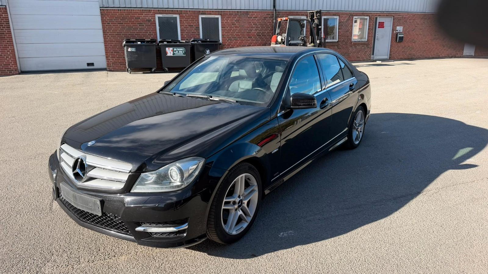 Mercedes-Benz C 180