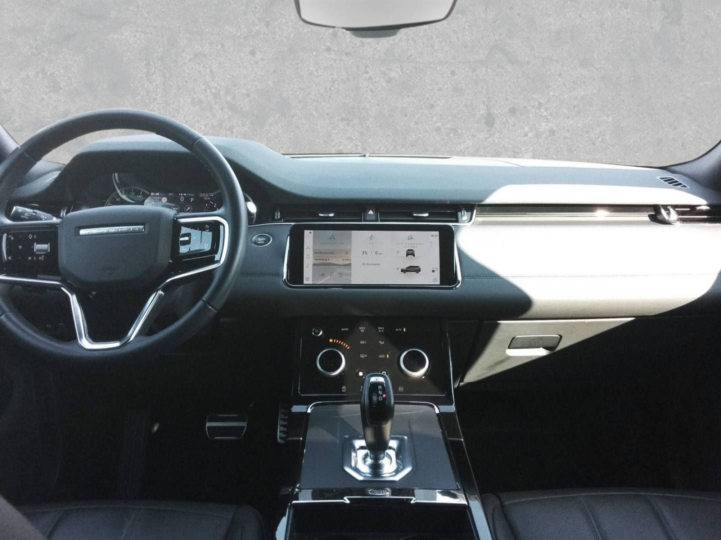Fahrzeugabbildung Land Rover Range Rover Evoque P300e R-Dynamic SE