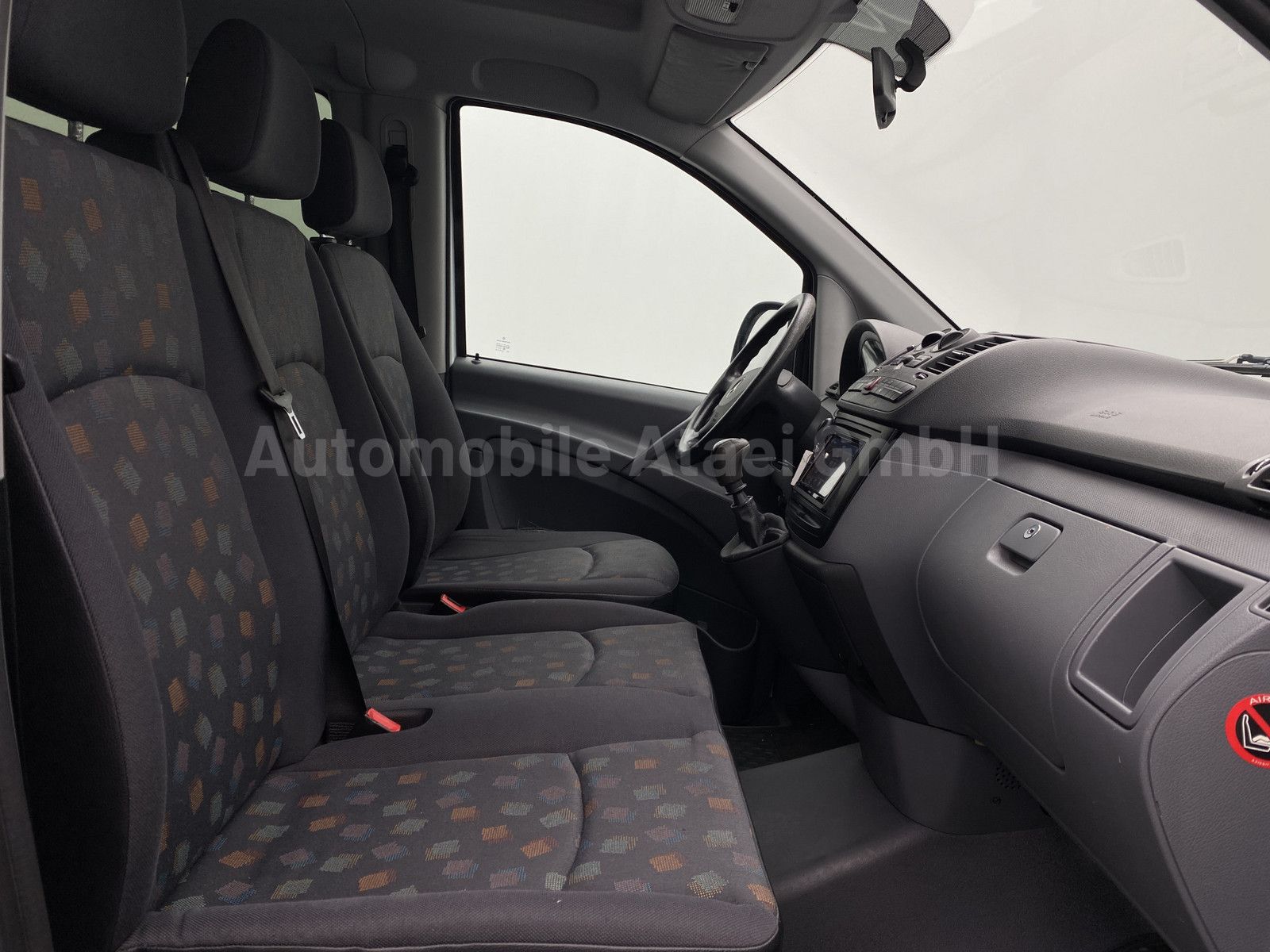Fahrzeugabbildung Mercedes-Benz Vito 109 CDI lang Kombi 9-SITZE+TOP ZUSTAND 0743