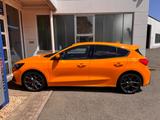 Ford Focus ST+Styling Paket+PDC+RFK+NAV+B&O+DAB+LED+ - Ford Focus: Orange, ST