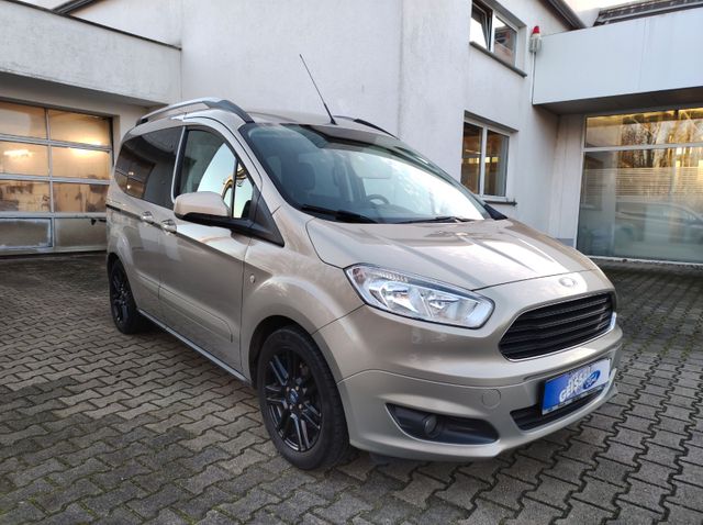 Ford Tourneo Courier Titanium AHK KLIMA Sitzhzg.Temp.