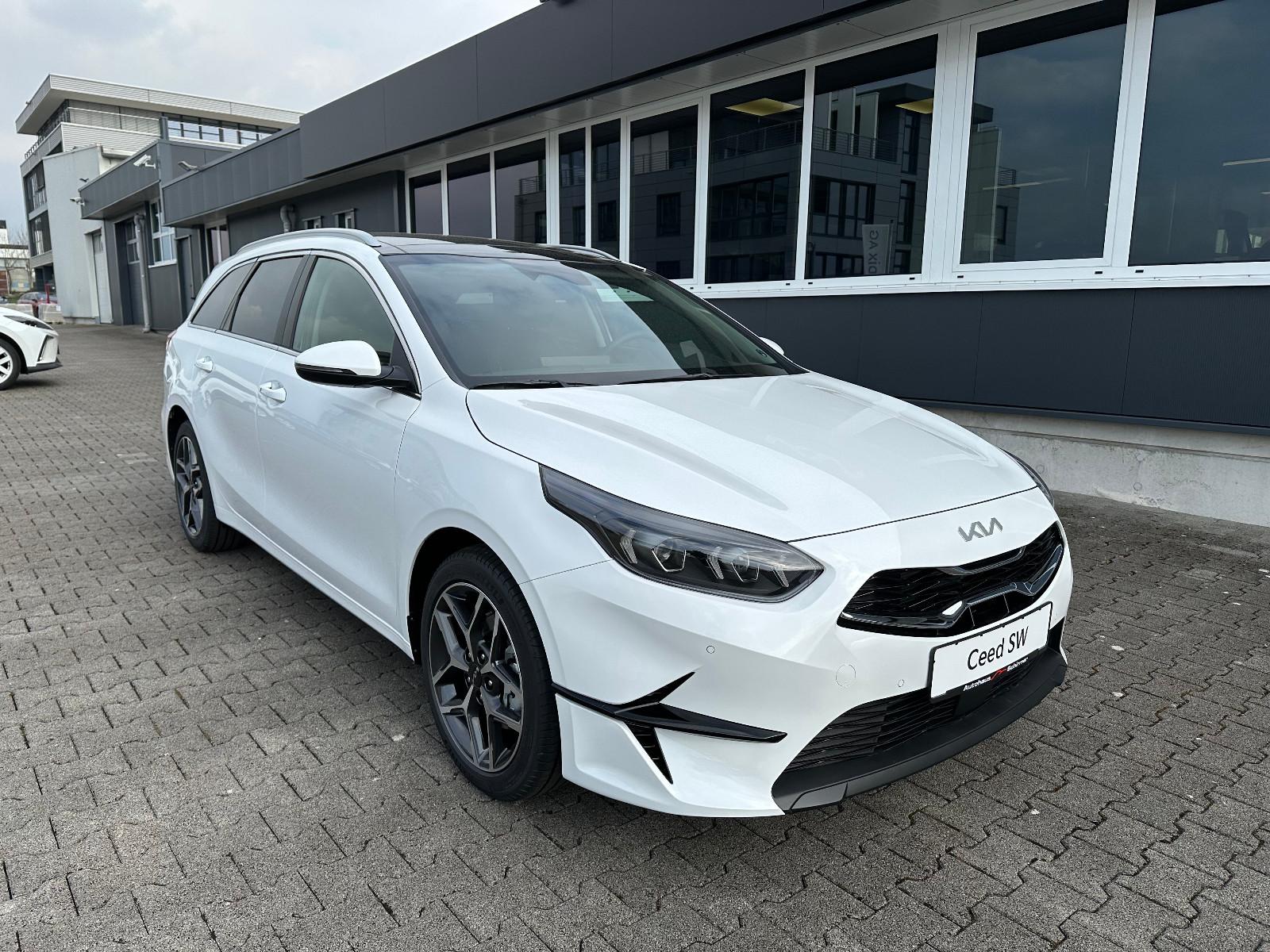 Kia cee'd Sportswagon 140PS DCT7 Platinum Glasdach