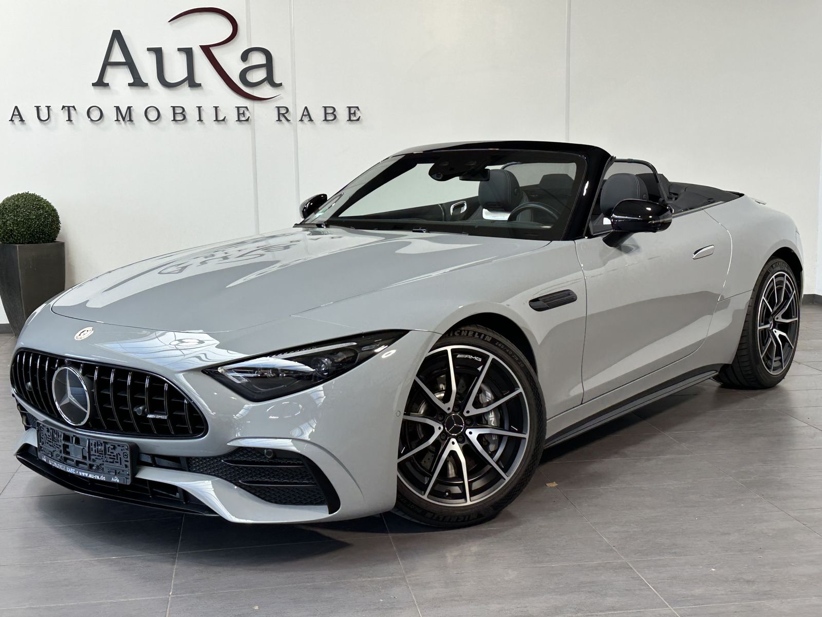 Fahrzeugabbildung Mercedes-Benz SL 43 AMG NAV+LED+DISTRONIC+VCOCK+HUD+360°+20ZO