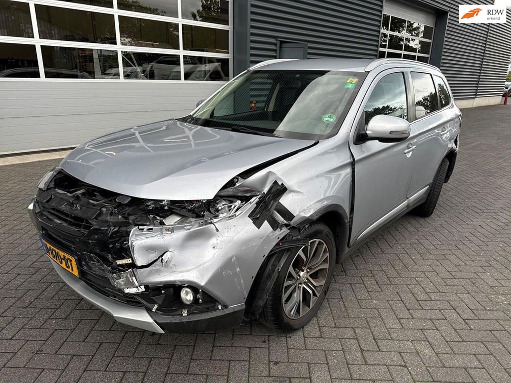 Image of Mitsubishi Outlander