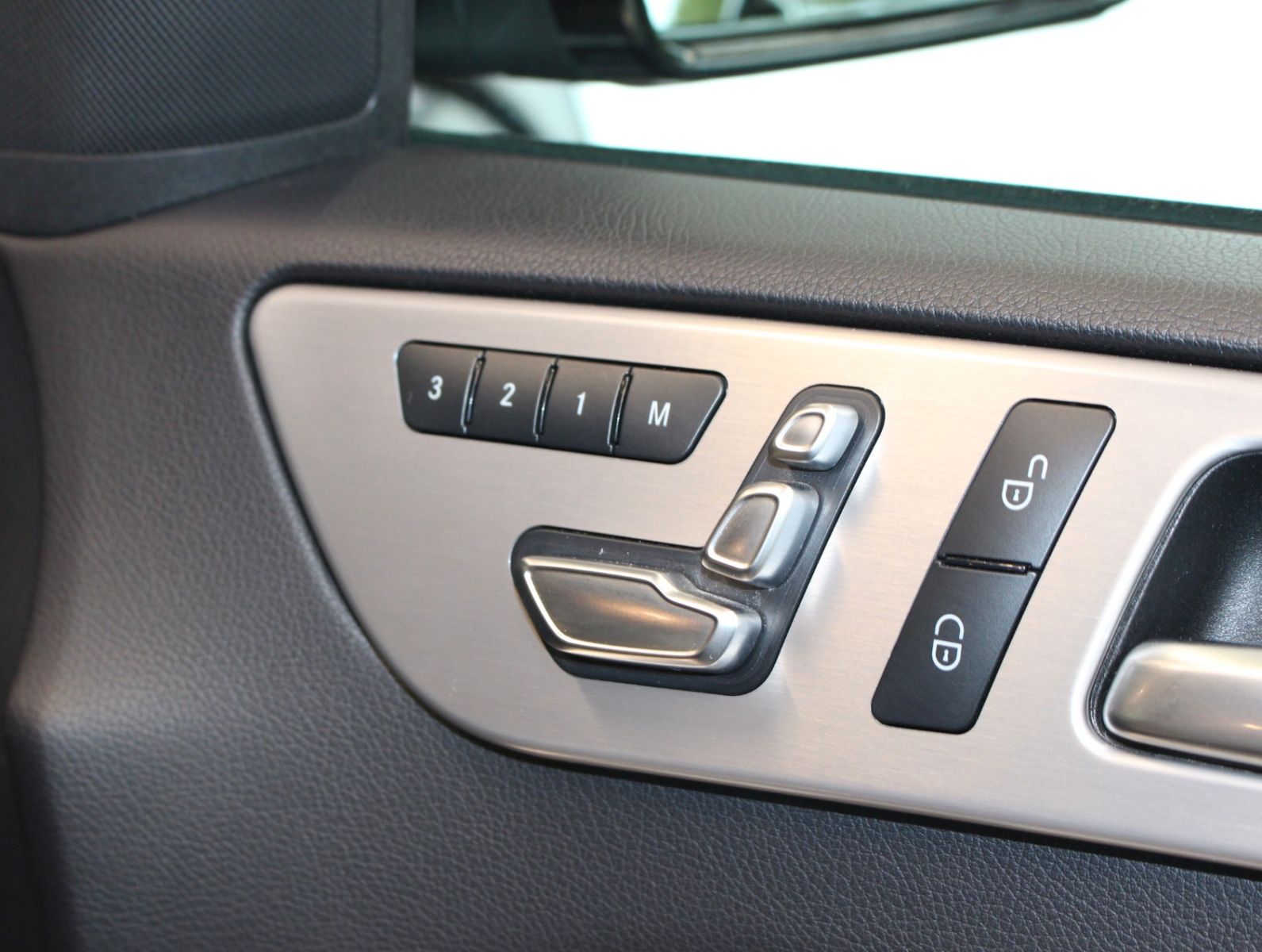 Fahrzeugabbildung Mercedes-Benz GLE 500 4Matic Coupe AMG Line Pano*Standhzg*LED