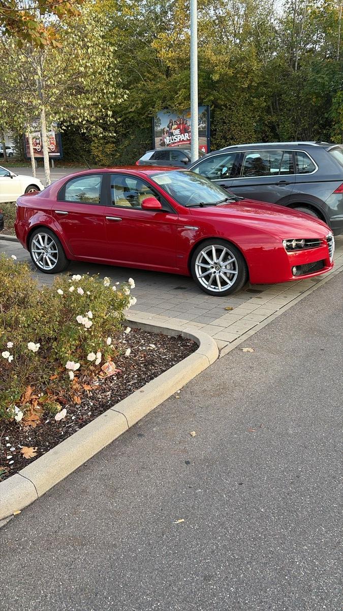 Alfa Romeo 159