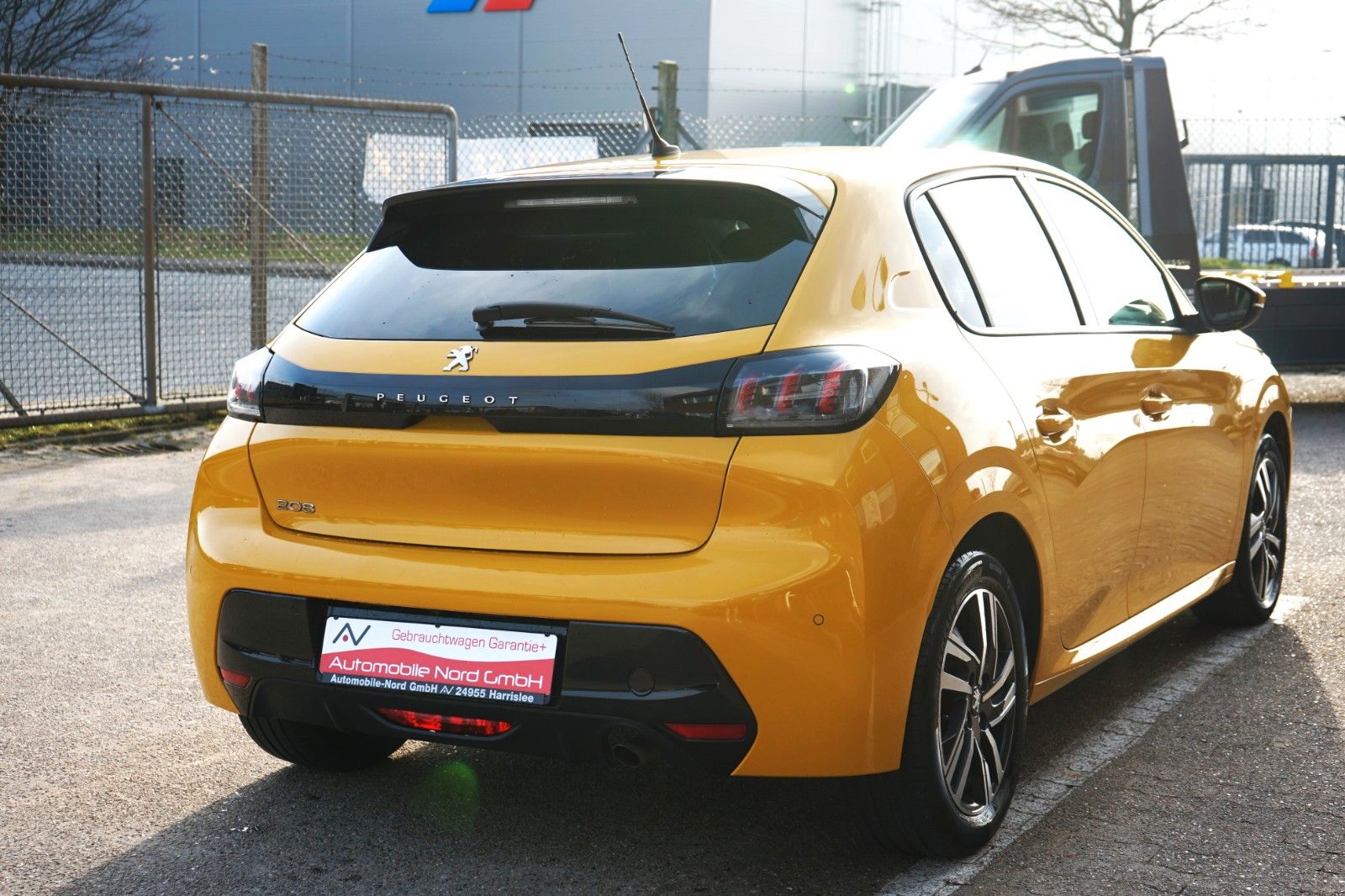 Fahrzeugabbildung Peugeot 208 Allure*Service Neu*1 Hand* HU AU Neu