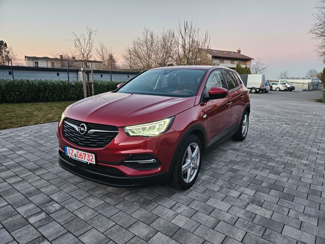 Opel Grandland Hybrid AHK 8-fach bereift Navi