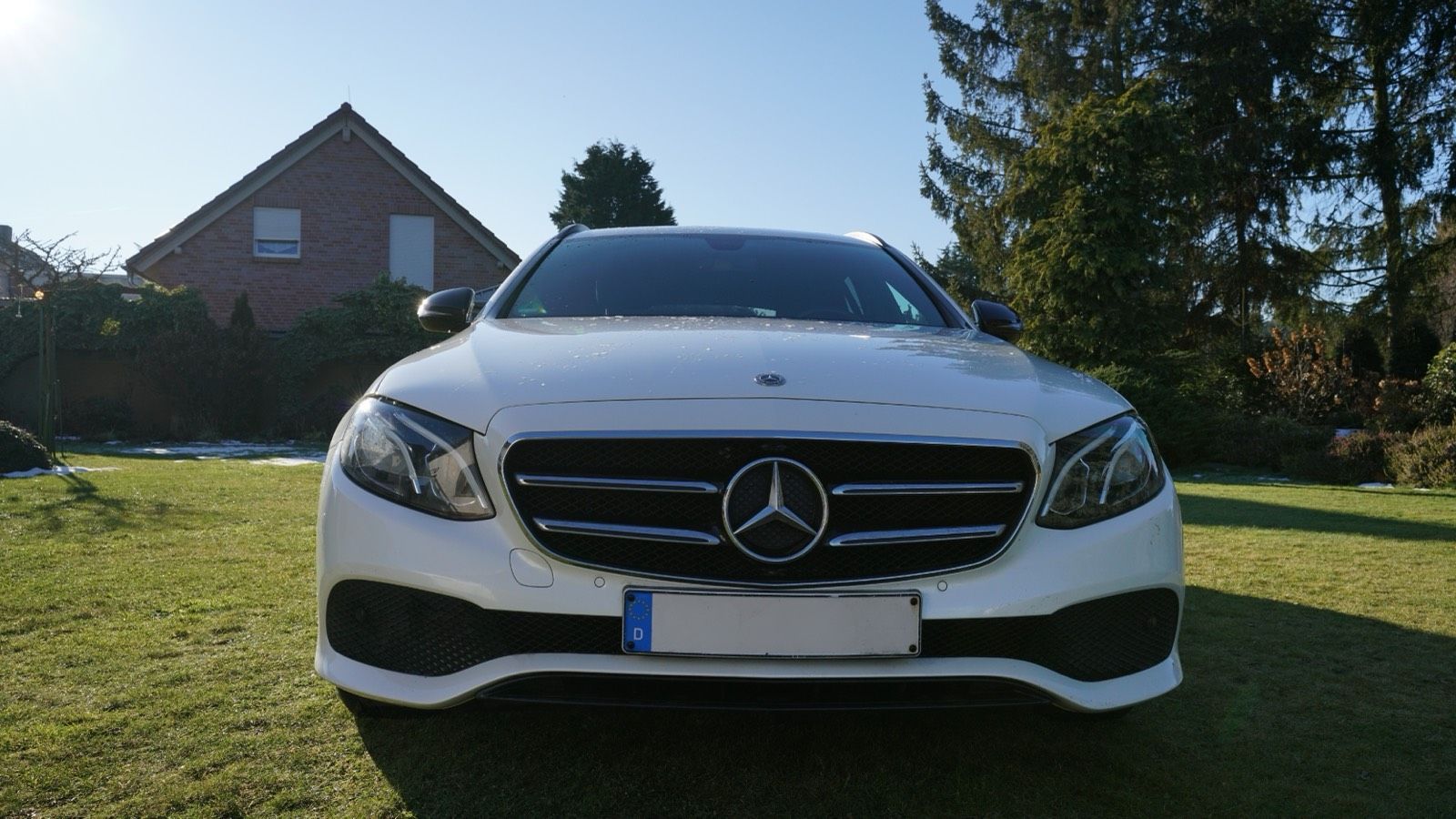MERCEDES-BENZ Mercedes-Benz E 200 T-Modell (TÜV NEU)