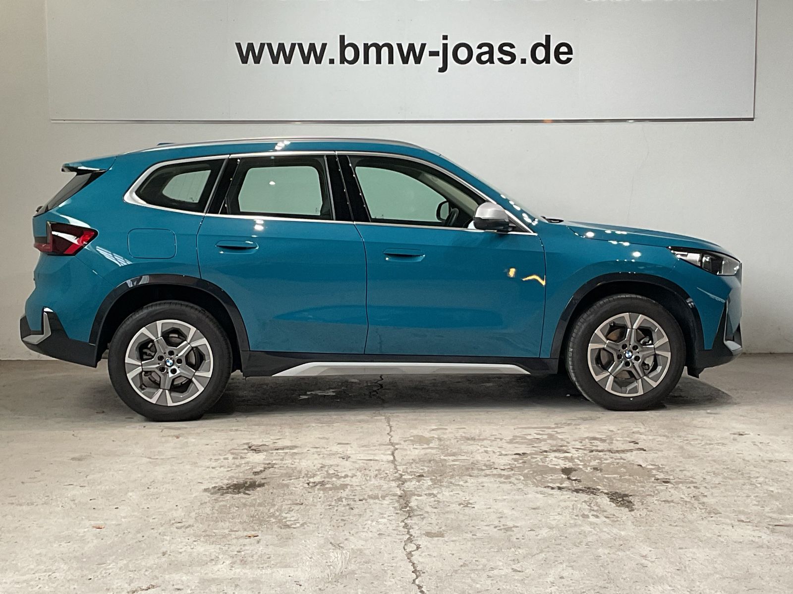 Fahrzeugabbildung BMW X1 sDrive18i xLine Head-Up Komfortzugang