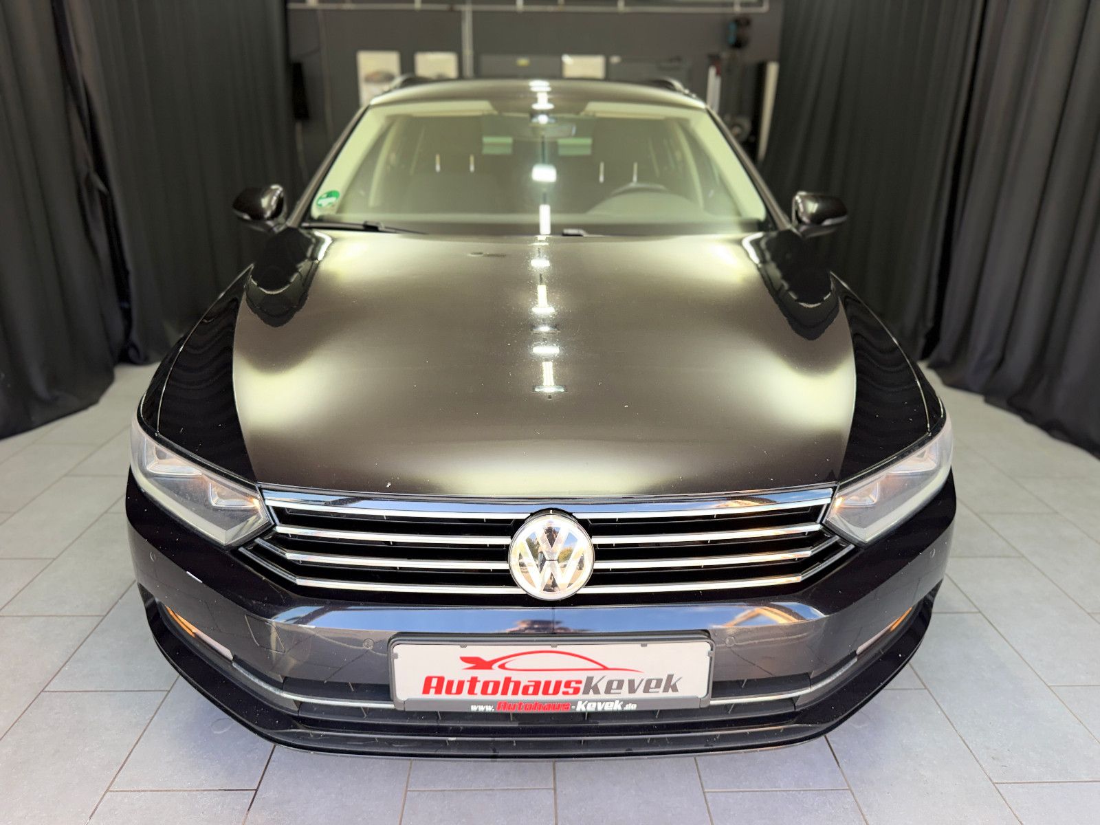Fahrzeugabbildung Volkswagen Passat Variant Comfortline|NAVI|PDC|2-HD