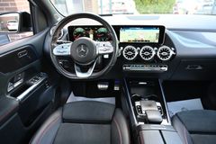 MERCEDES-BENZ B 220 d AMG Line PANO LEDER AUTOM 360°CAM LED