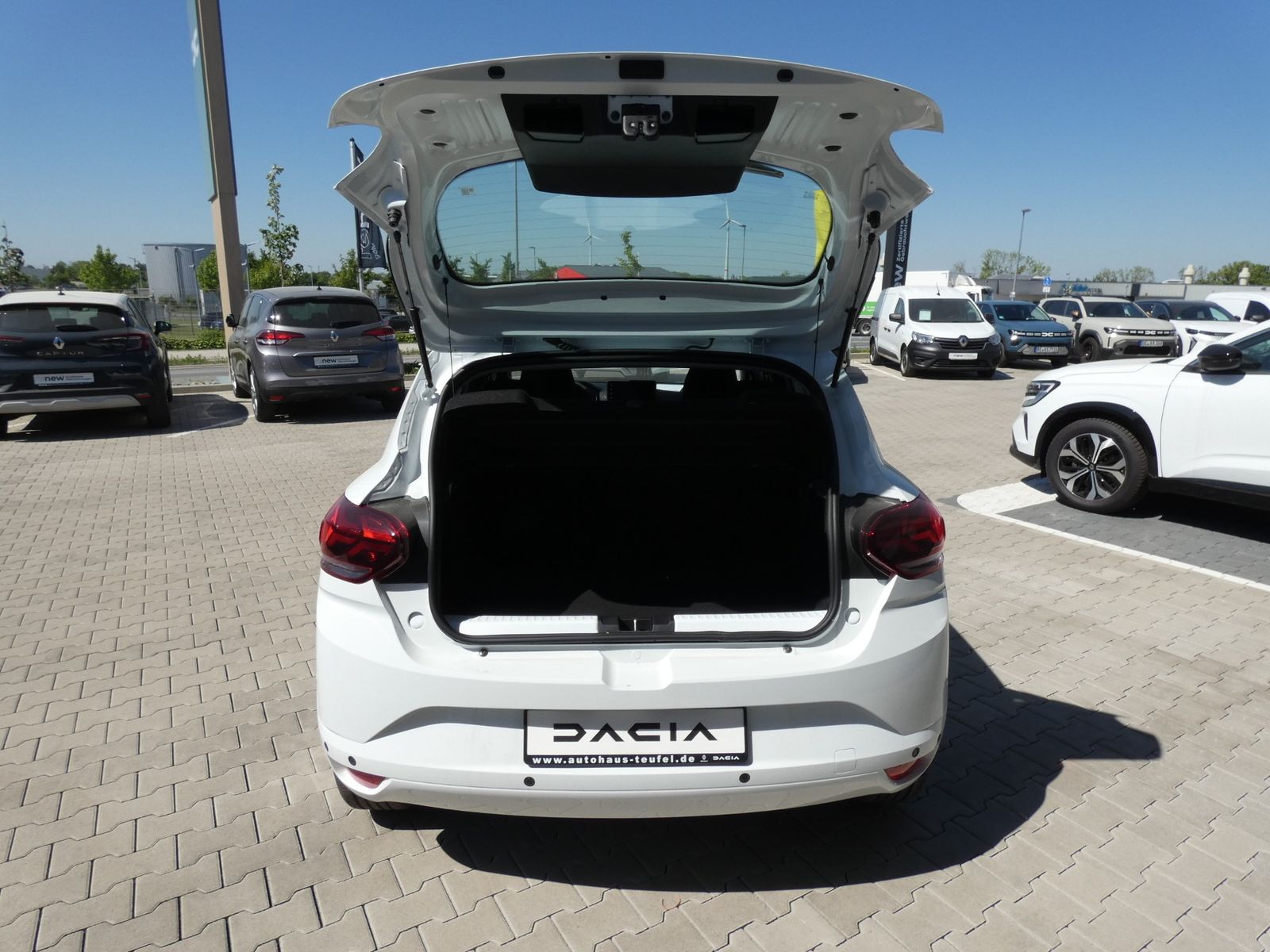 Dacia Sandero - Bild 8