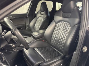 Audi A6 - 8