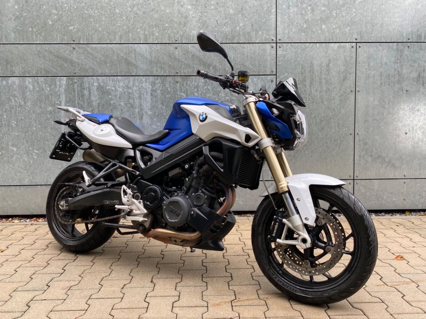 Fahrzeugabbildung BMW F 800 R Touren- und Dynamikpaket