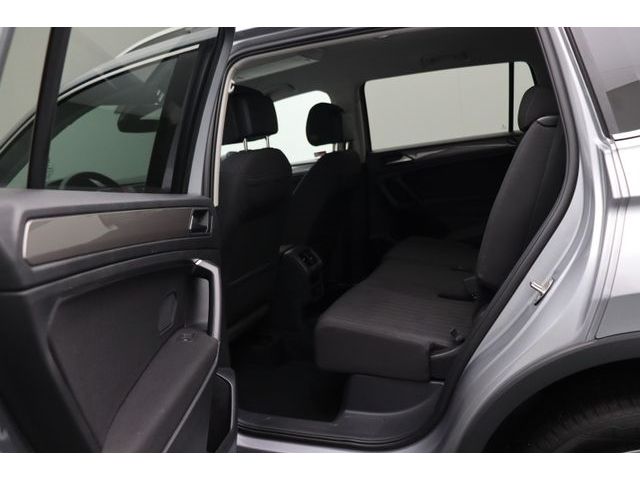 Fahrzeugabbildung Volkswagen Tiguan Allspace Life DSG ACC AHK 7Sitze LED