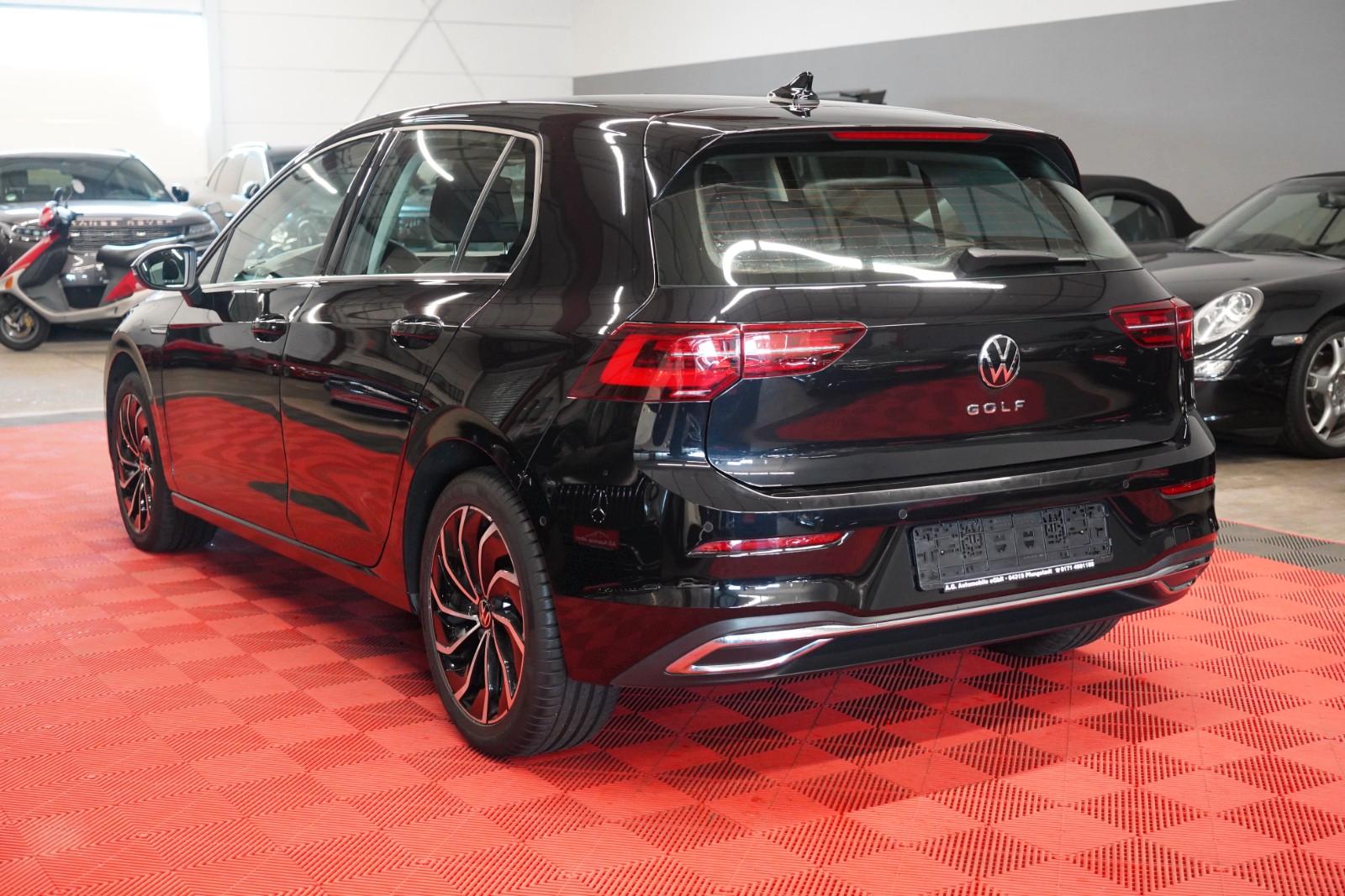 Volkswagen Golf 8 1.5 TSI Lim.  IQ. Light 1.Hand*LED*ACC*
