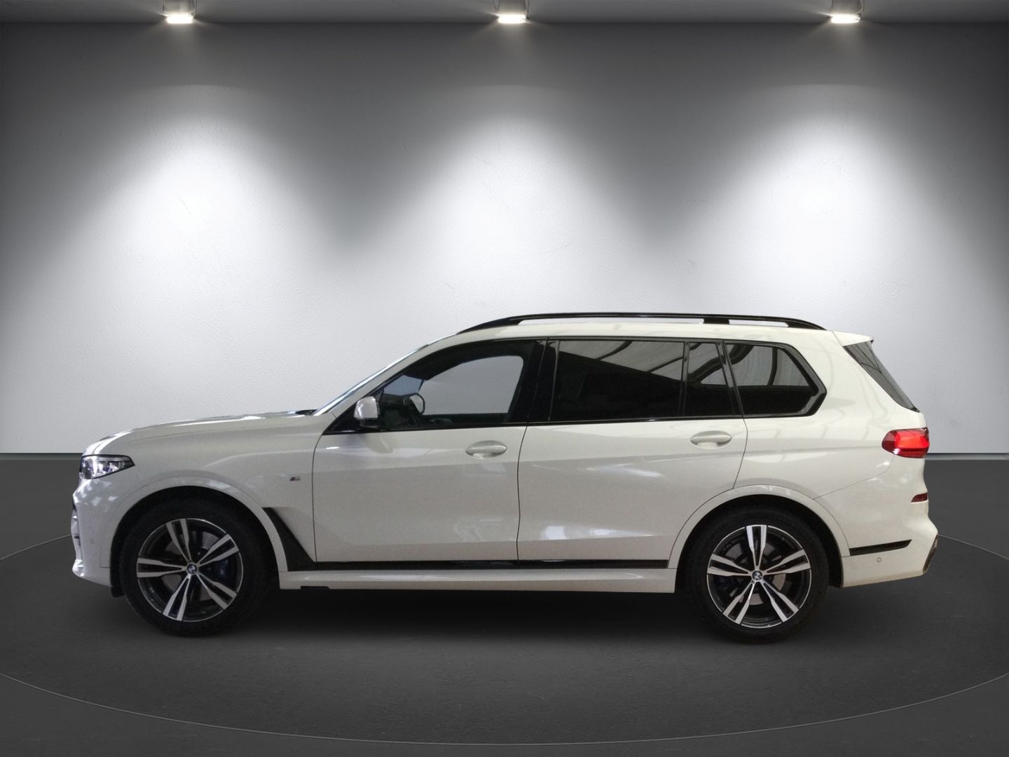 BMW X7 xDrive 40i M Sport Anhängerkupplung Sky Loung foto 3