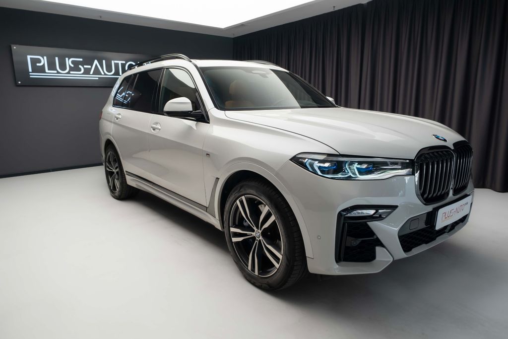 Image of BMW X7