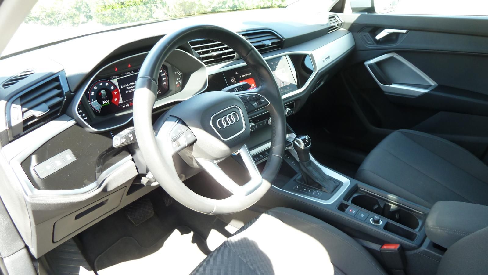 Audi Q3 S-TRONIC/LED/NAVI/SHZ/KAMERA/2-Z KLIMA foto 10