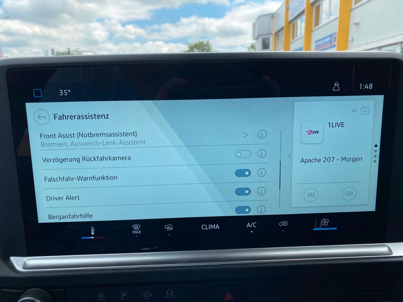 Fahrzeugabbildung Volkswagen T7 Transporter 2.0 TDI Lang+KASTEN+NAVI+KAMERA++