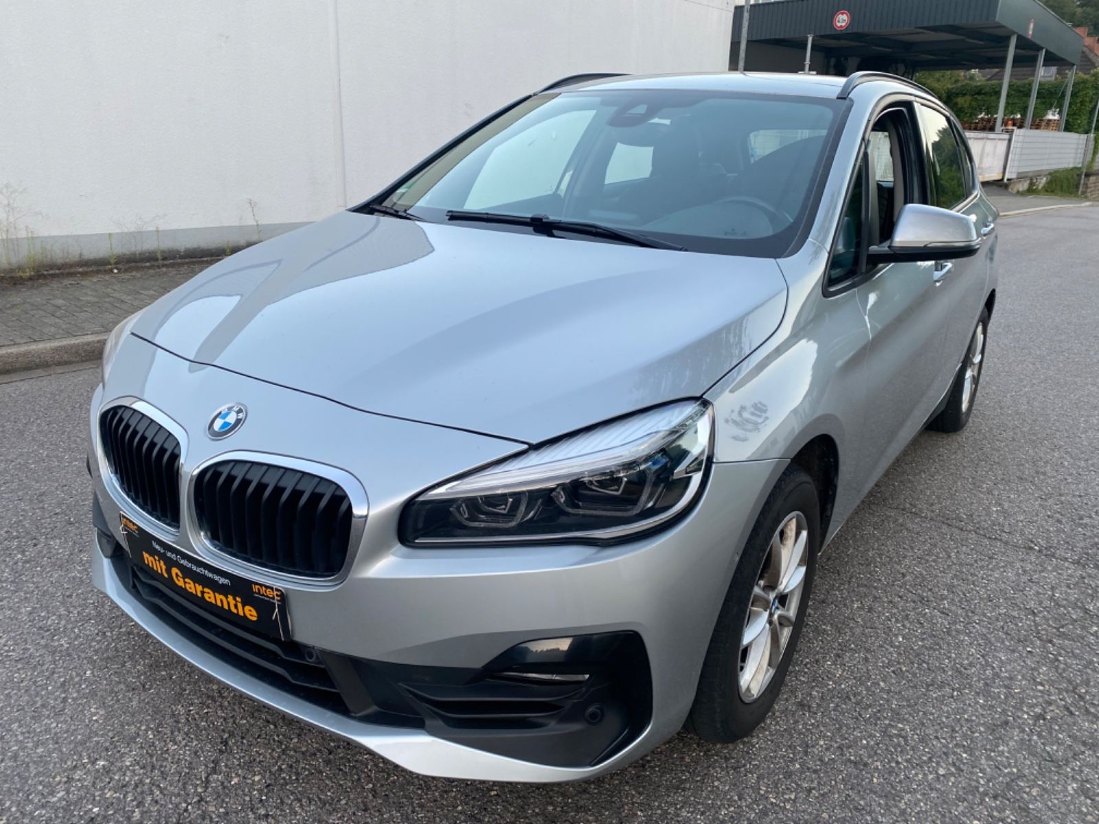BMW 216 Active Tourer Led Shz Pdc E-HeckKl Top!!!