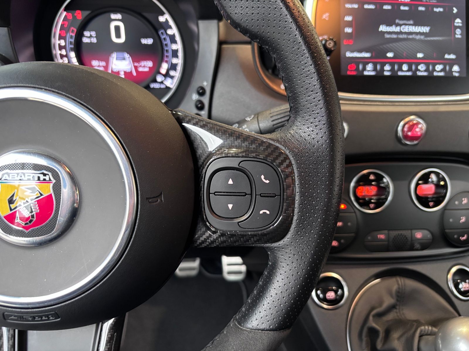 Fahrzeugabbildung Abarth 595C  Competizione BEATS XENON NAVI