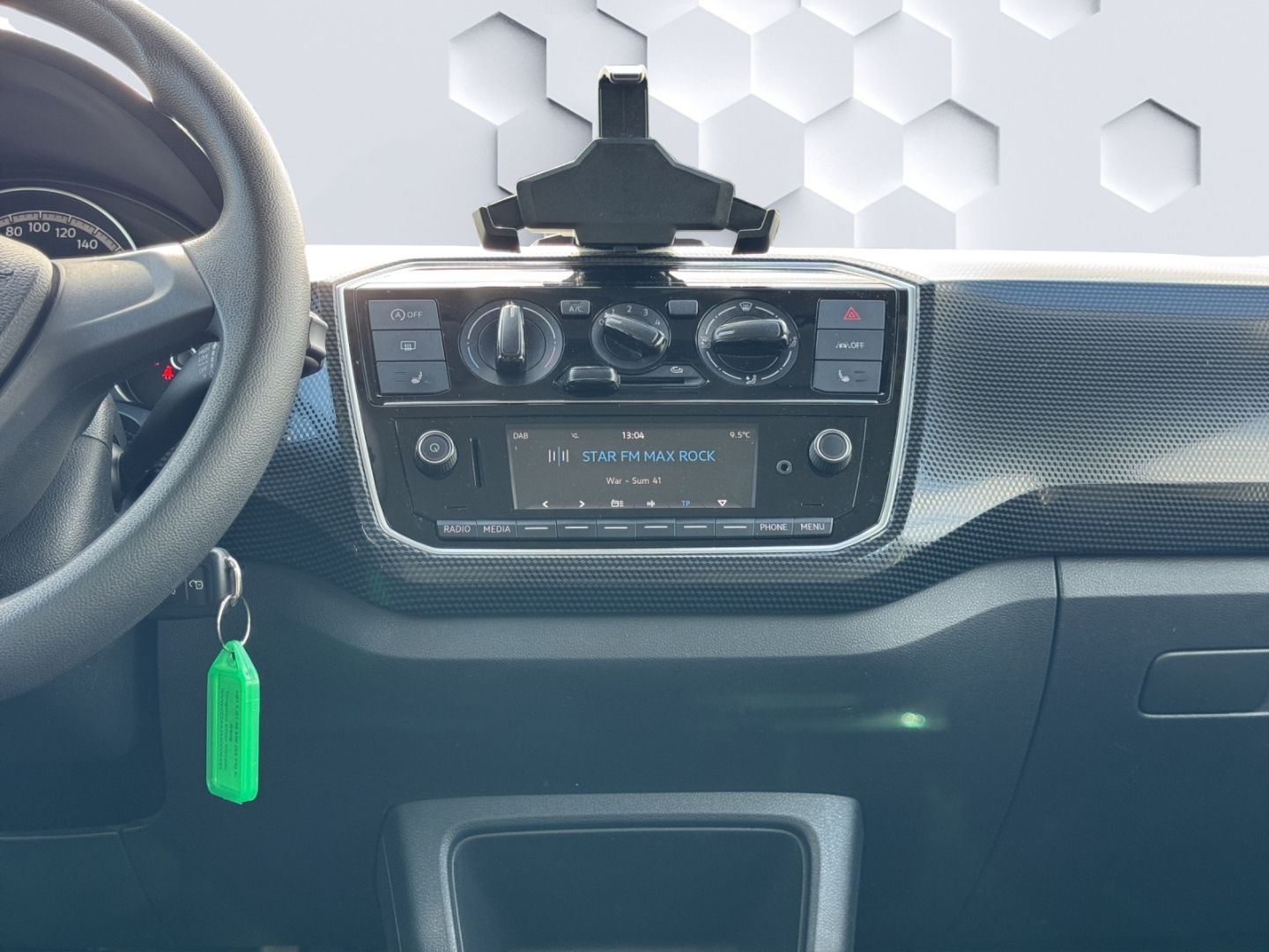 up! 1.0 Schalter 48kW GJR Sitzheizung Klima ZV 5