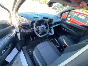 Bild 9 Opel COMBO 110PS BENZIN CARGO KLIMA SMARTPHONESTATION