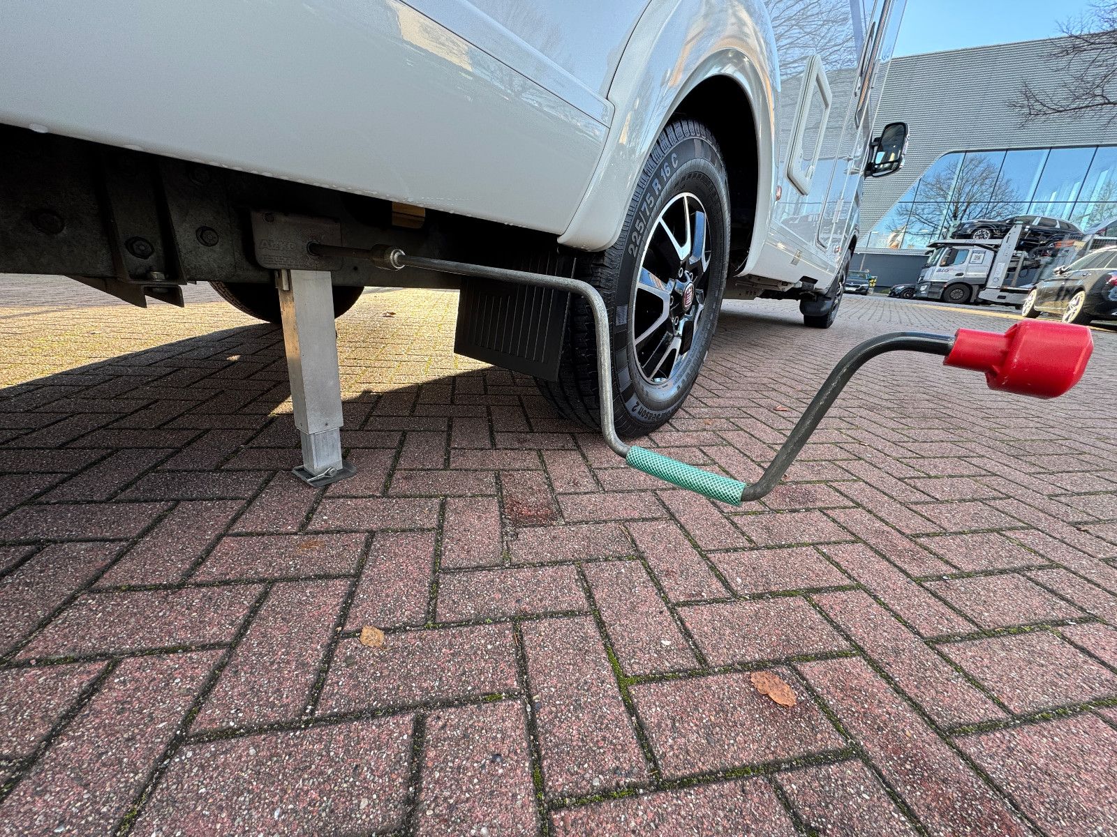 Fahrzeugabbildung HYMER / ERIBA / HYMERCAR EXSIS T 688 FIAT ALKO 2X TV SAT SOLAR AHK PANO