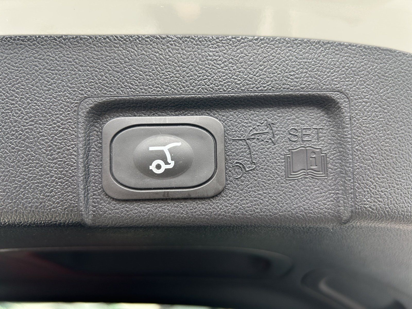 Fahrzeugabbildung Ford Puma 1.0 ST-Line X Aut./LED/ACC/360°/PANO/NAVI/