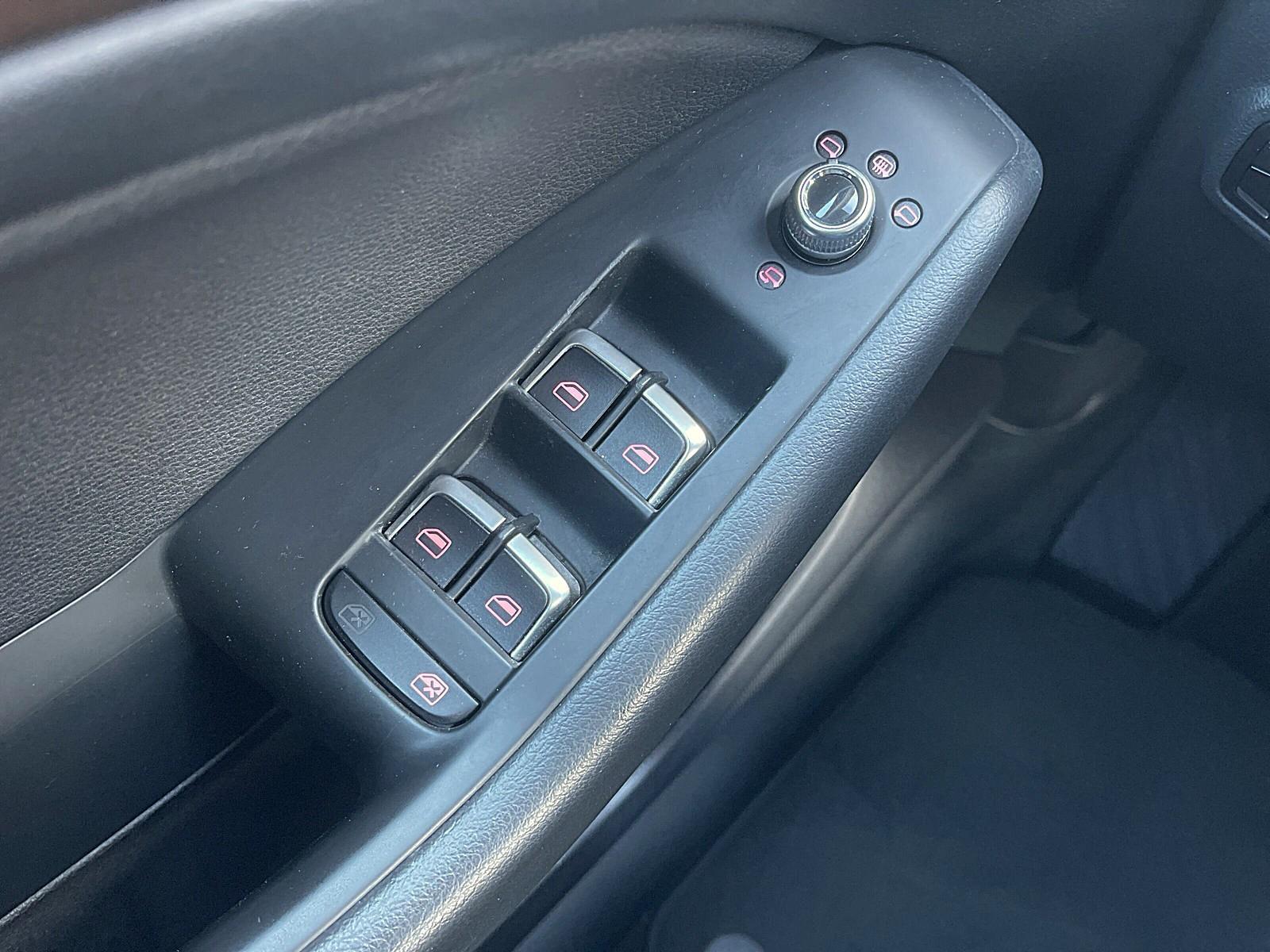 Audi Q5 2.0 TFSI S-tronic quattro XENON PANO NAVI RFK