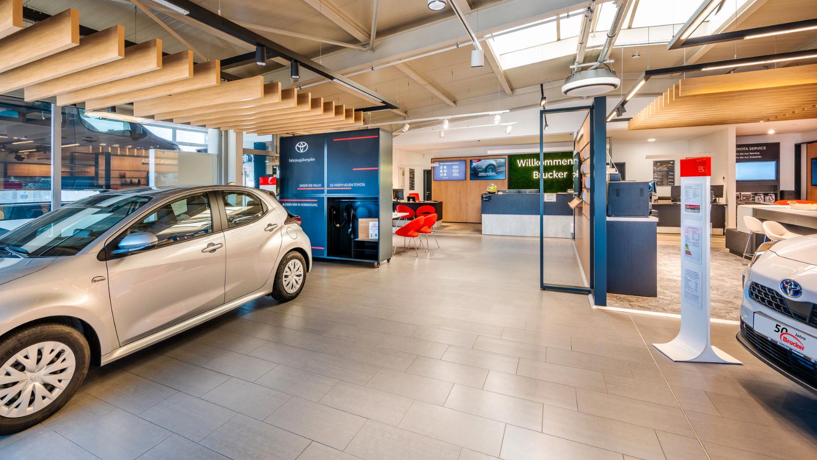 showroom-image-bottom
