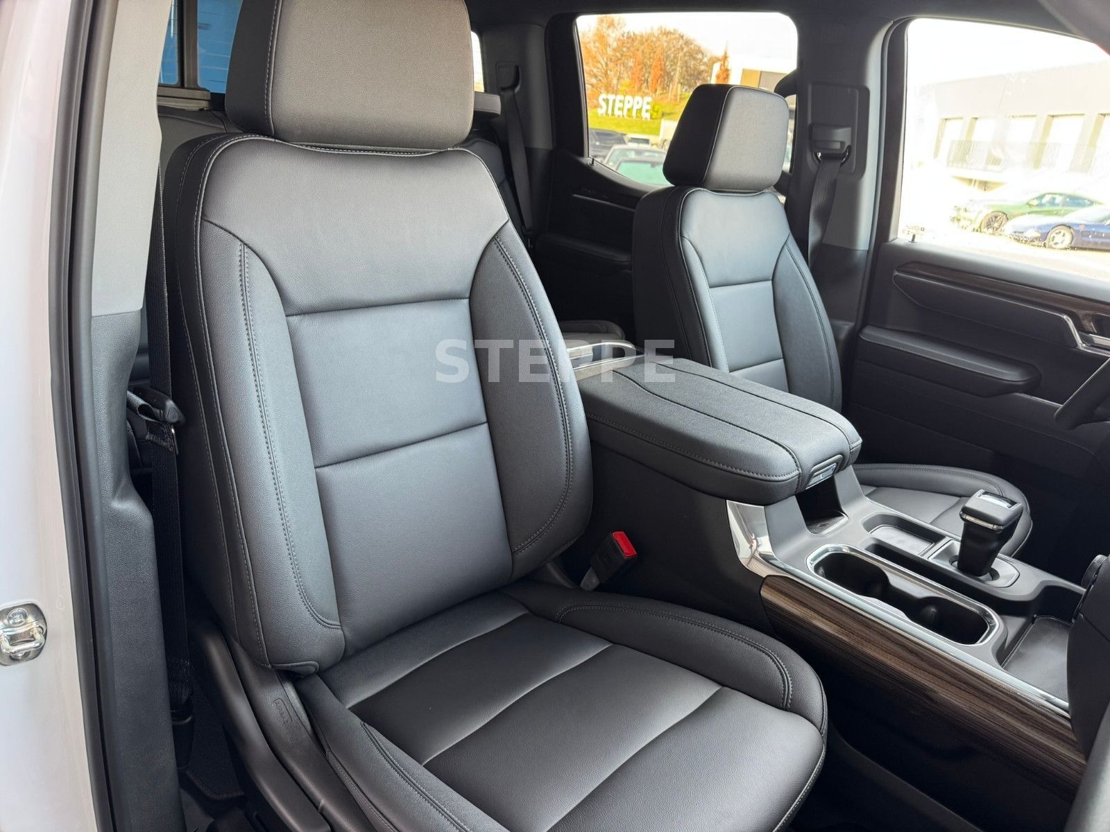 Chevrolet 2025 Silverado LT Trail Boss 6,2V8 Crew Cab. AHK